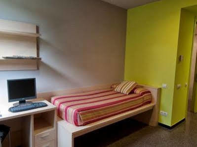 Hotel Agora Bcn. Residencia Universitaria Internacional Barcellona
